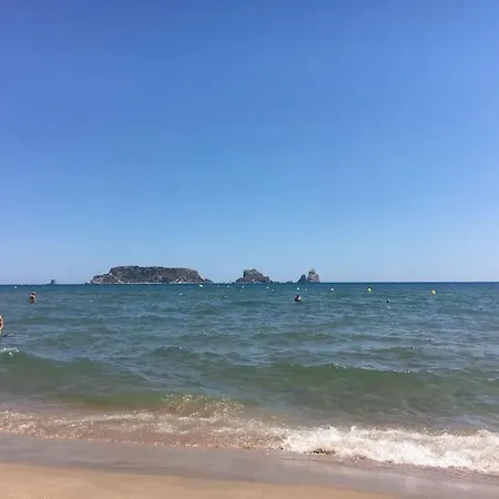 Apartment Spacious Torroella With Terrace *